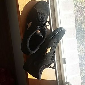 Kangaroo tennis shoes